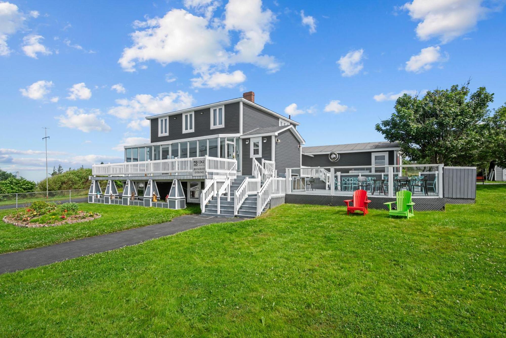 Edge Of The Avalon Inn Trepassey Buitenkant foto