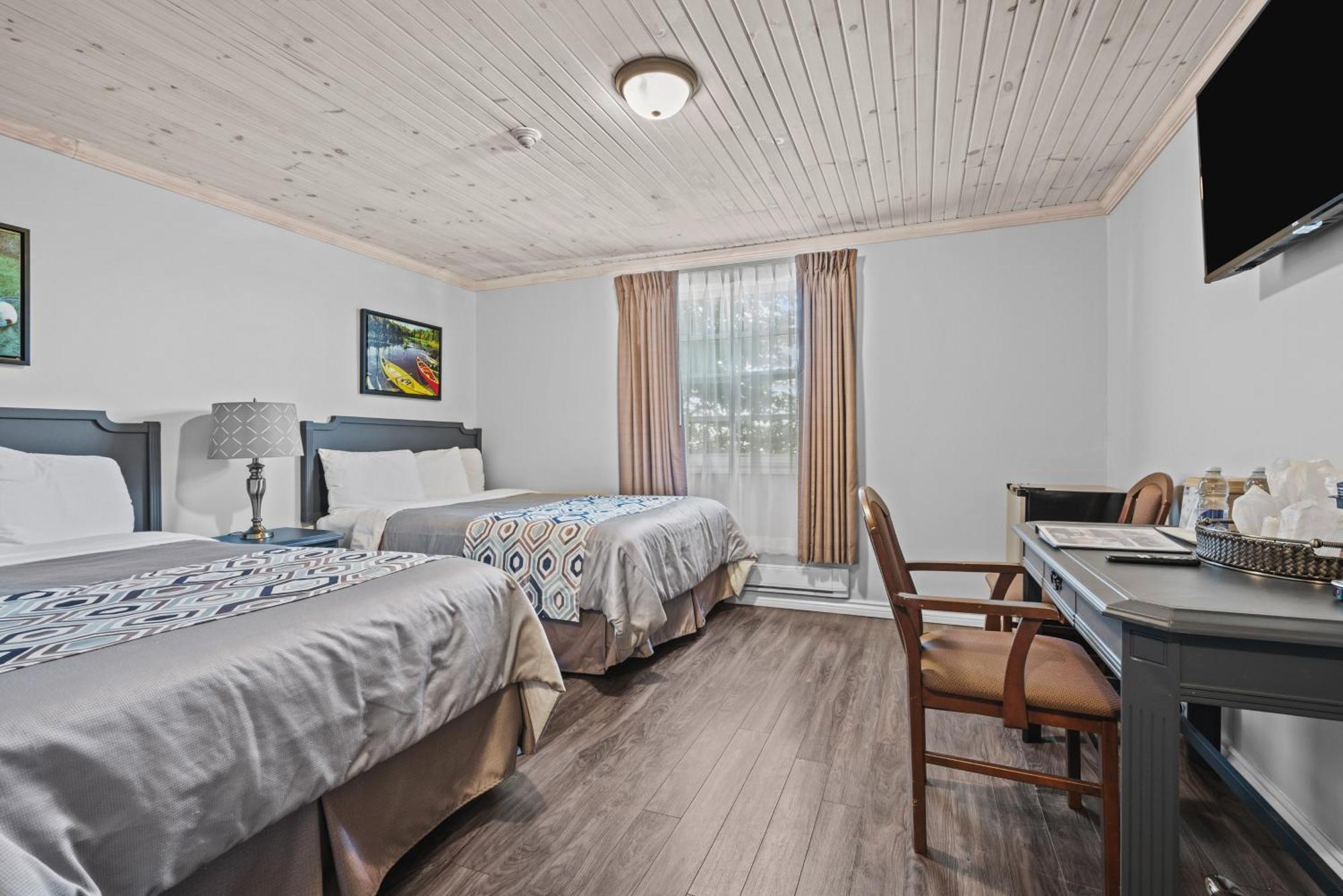 Edge Of The Avalon Inn Trepassey Buitenkant foto